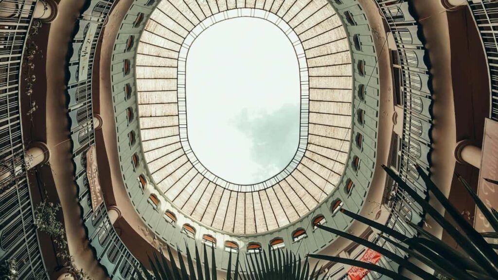 2025में Instagram पर United Kingdom ब्रांड्स के साथ Collaboration कैसे करें