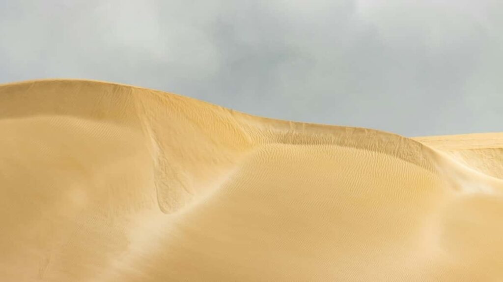 2025 Spain Instagram विज्ञापन दर कार्ड भारत के लिए